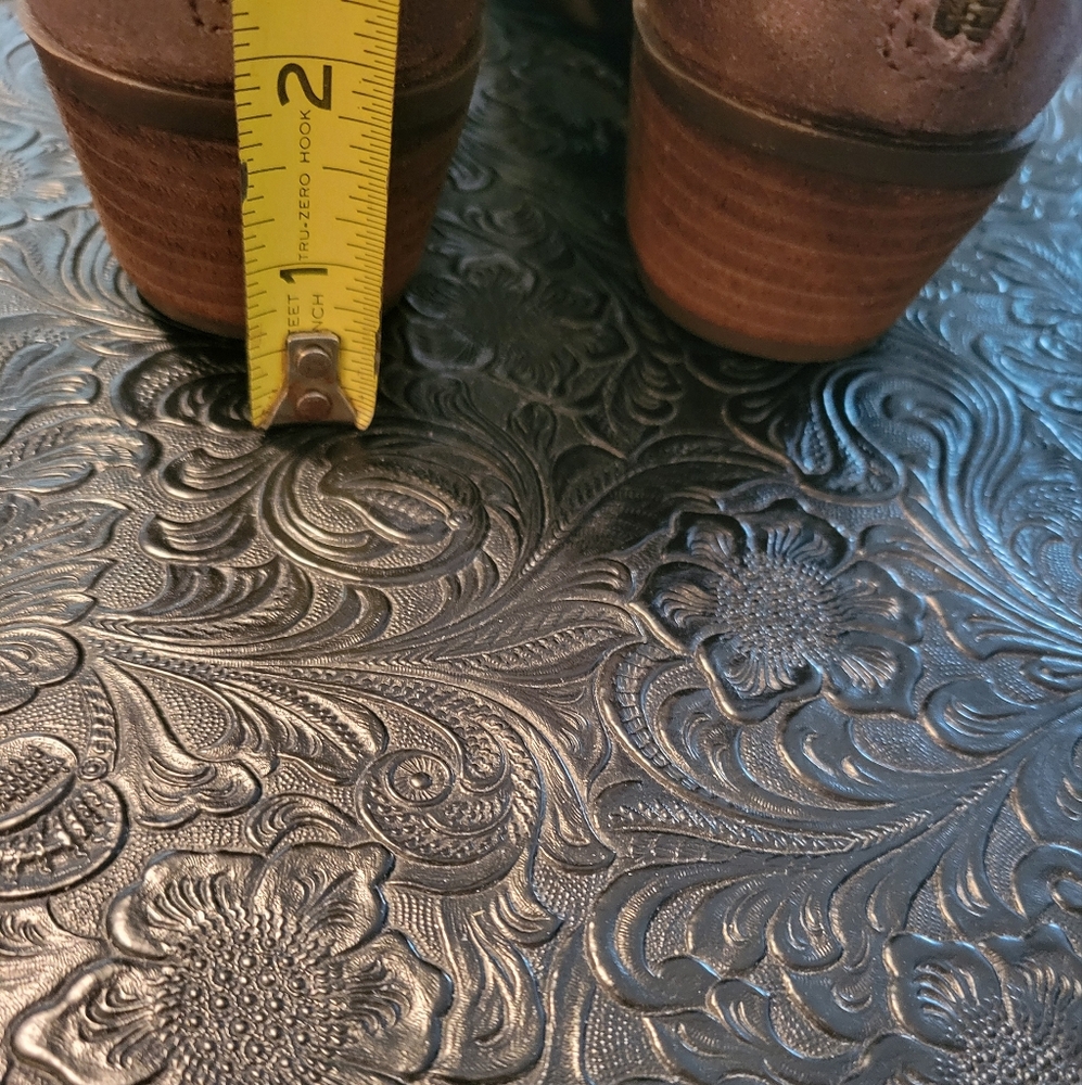 Born Kerri foot smart boots size 7.5 - Picture 7 of 9